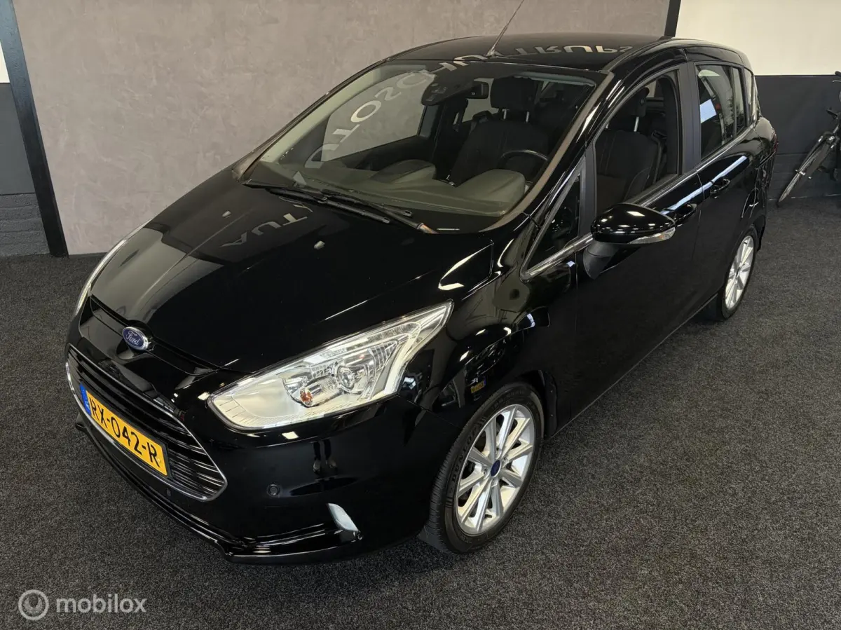 1.0 EcoBoost Titanium DEALER O.H. / CLIMA / CRUISE / TR.HAAK / PDC /