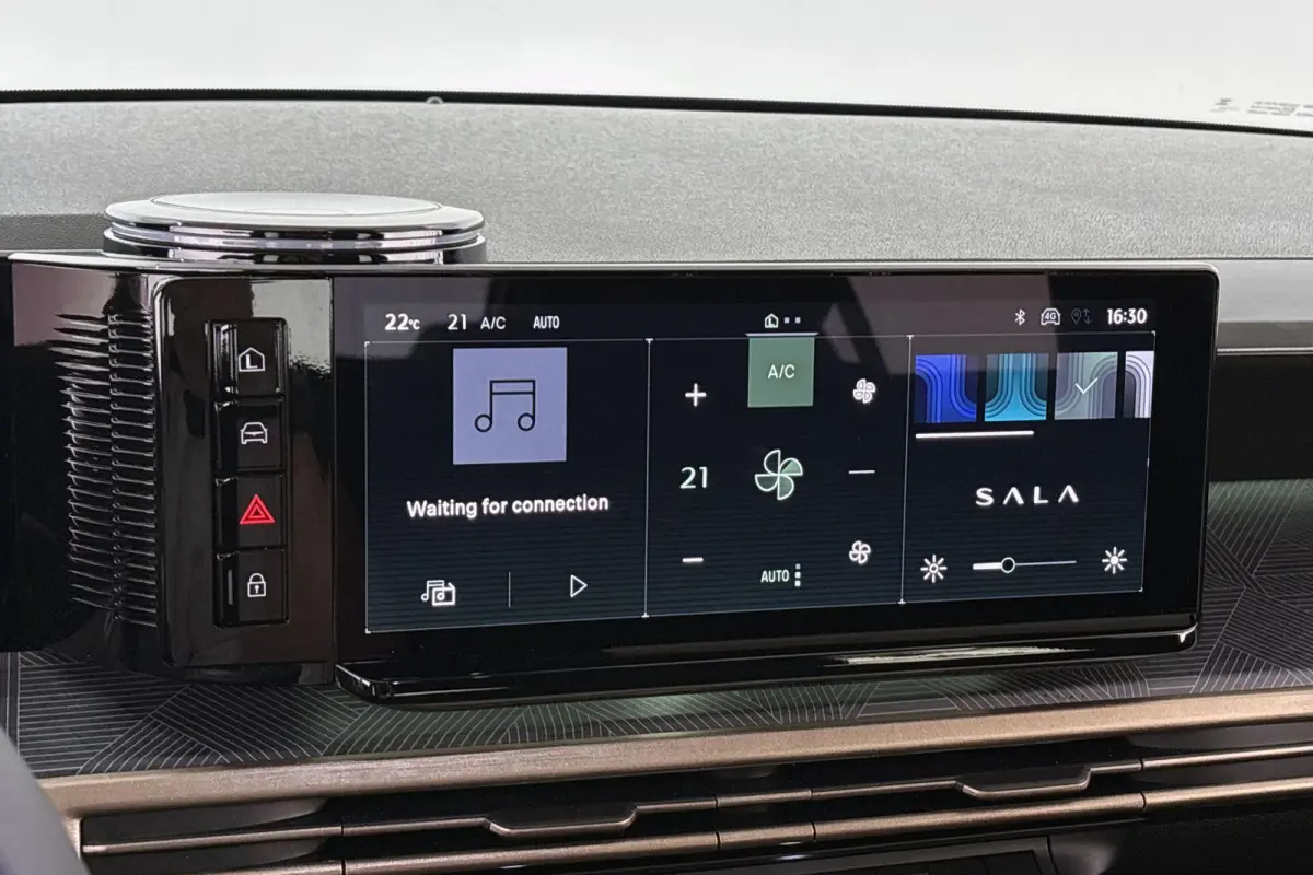 1.2 Turbo Hybrid LX Automaat Camera Apple CarPlay