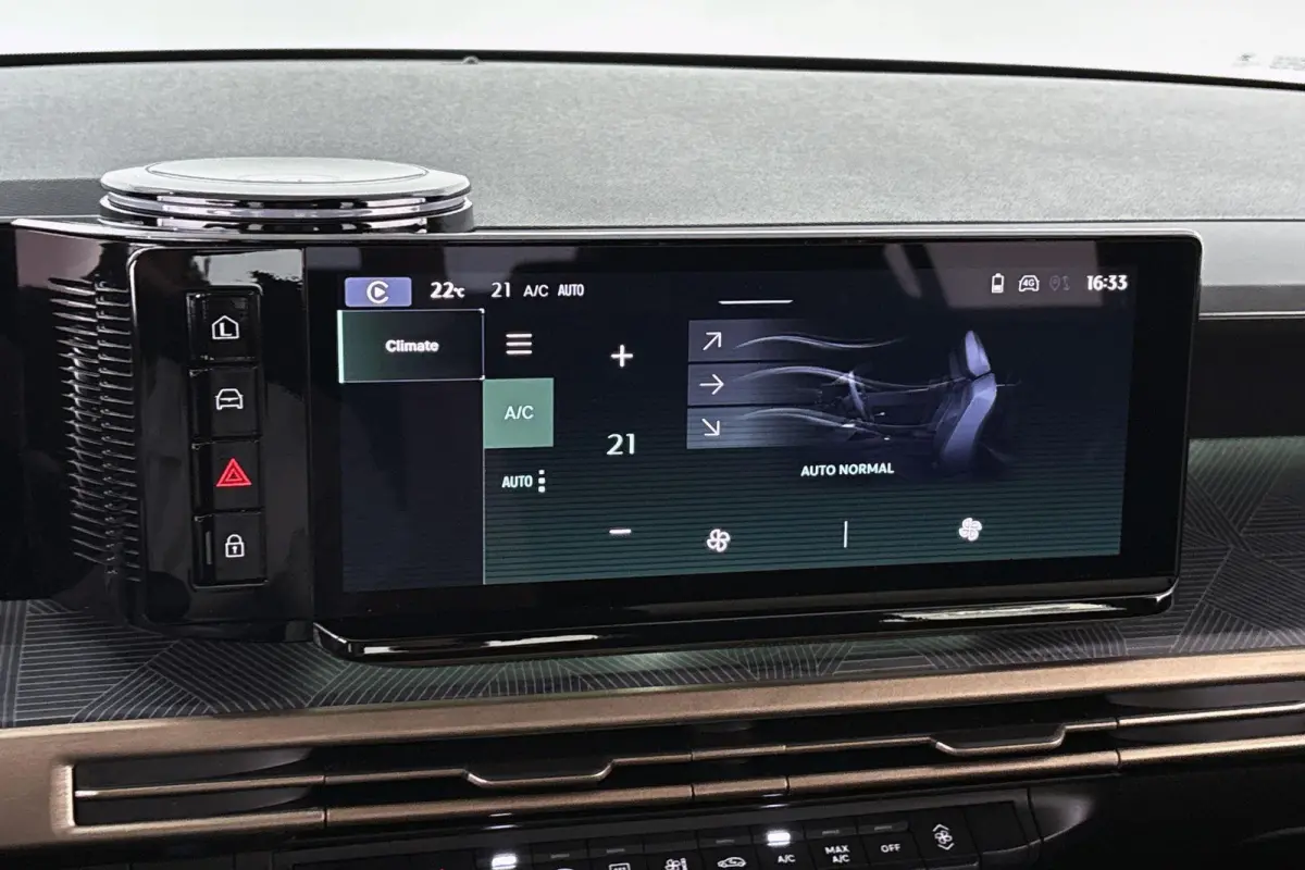 1.2 Turbo Hybrid LX Automaat Camera Apple CarPlay
