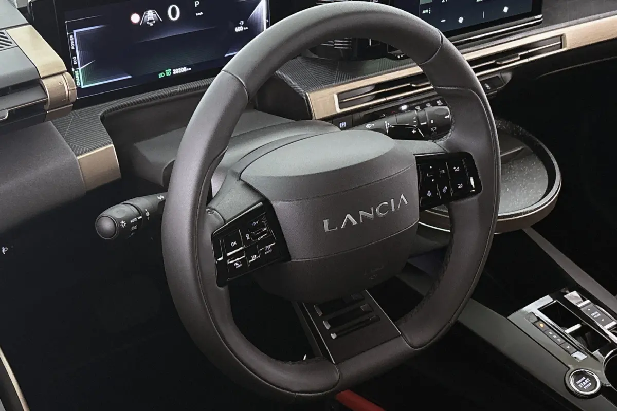 1.2 Turbo Hybrid LX Automaat Camera Apple CarPlay