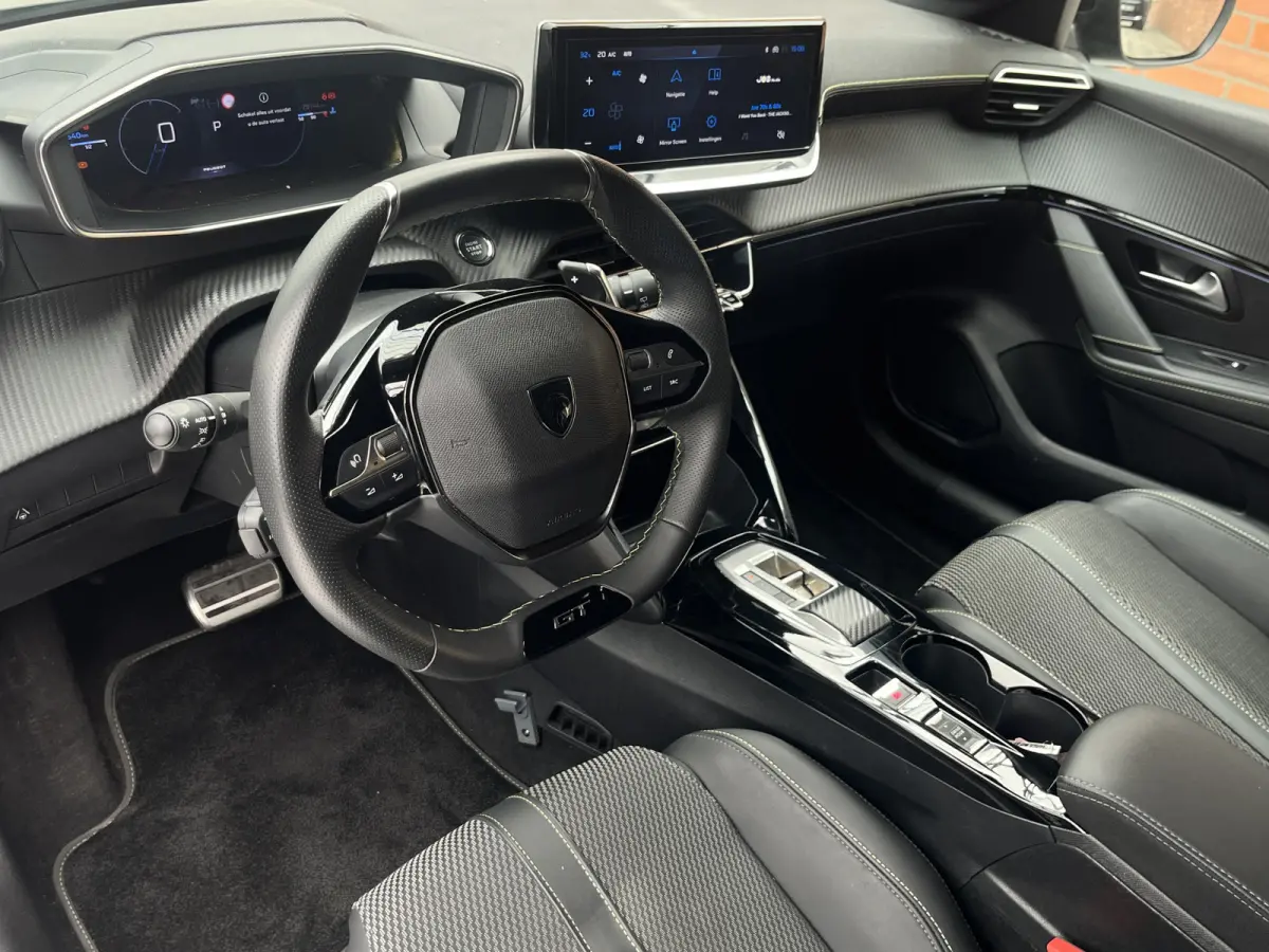 Hybrid 145 e-DCS6 GT | Keyless | Camera voor + achter | Carplay/Android Auto | Adaptive Cruise Control |