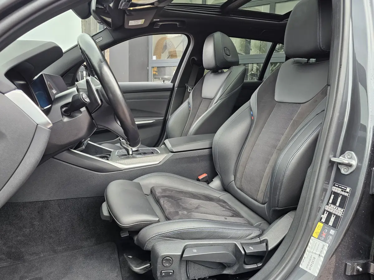 330e M-Sport Touring Plus | LED | Pano | Trekhaak | Stoelverwarming | Shadow-Line | Park Assist | Driving Assistant | Vol |