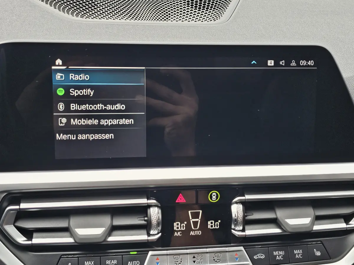 330e M-Sport Touring Plus | LED | Pano | Trekhaak | Stoelverwarming | Shadow-Line | Park Assist | Driving Assistant | Vol |