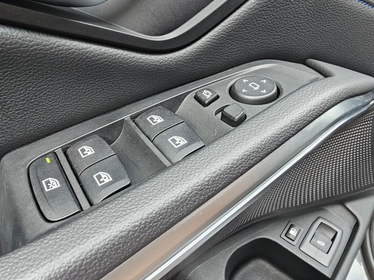 330e M-Sport Touring Plus | LED | Pano | Trekhaak | Stoelverwarming | Shadow-Line | Park Assist | Driving Assistant | Vol |