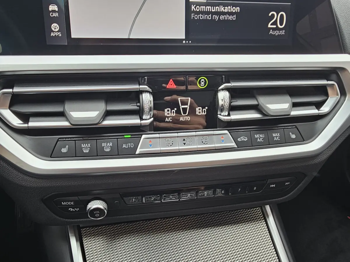 330e M-Sport Touring Plus | LED | Pano | Trekhaak | Stoelverwarming | Shadow-Line | Park Assist | Driving Assistant | Vol |