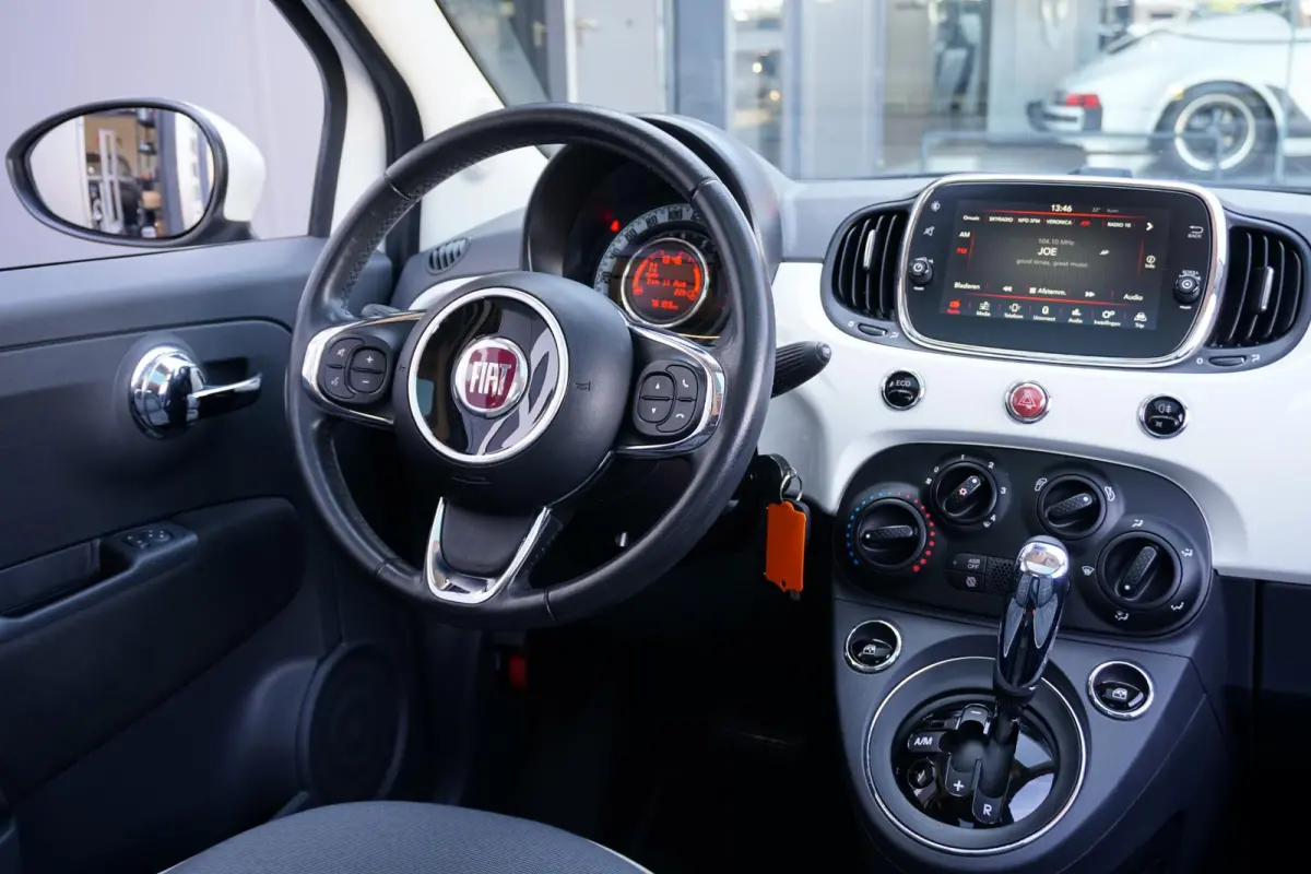 0.9 TwinAir Turbo Lounge AUTOMAAT + PANORAMA / PDC