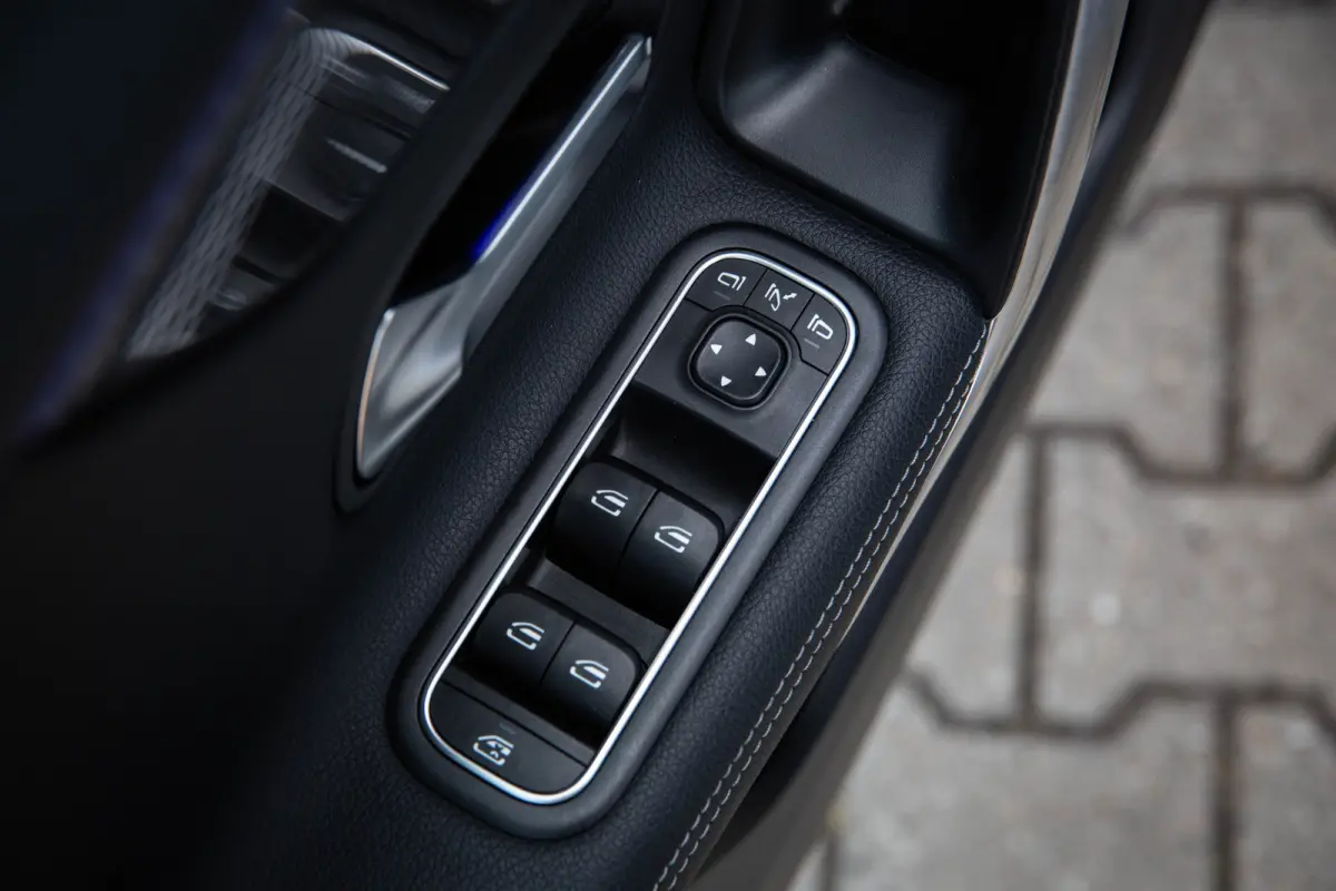 180 Premium Plus , Adaptive cruise control, Sfeerverlichting, Stoelverwarming, Achteruitrijcamera