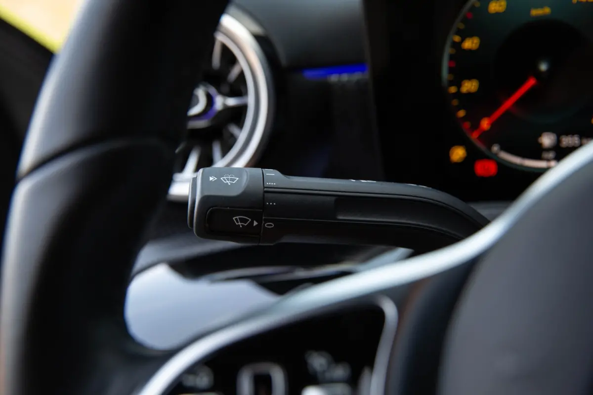180 Premium Plus , Adaptive cruise control, Sfeerverlichting, Stoelverwarming, Achteruitrijcamera