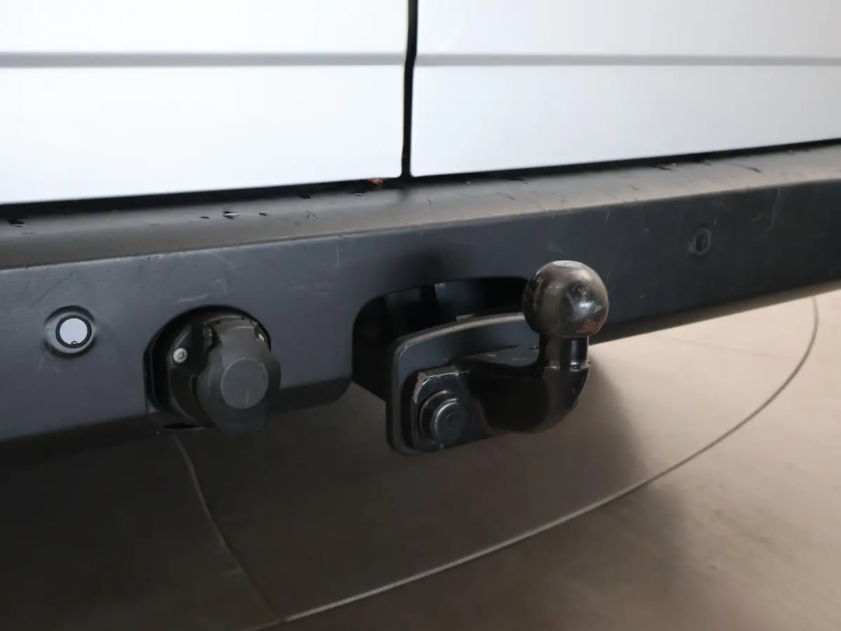 300 2.0 TDCI L2H1 6-PERS DUBBEL CAB. + TREKHAAK | CARPLAY | CAMERA