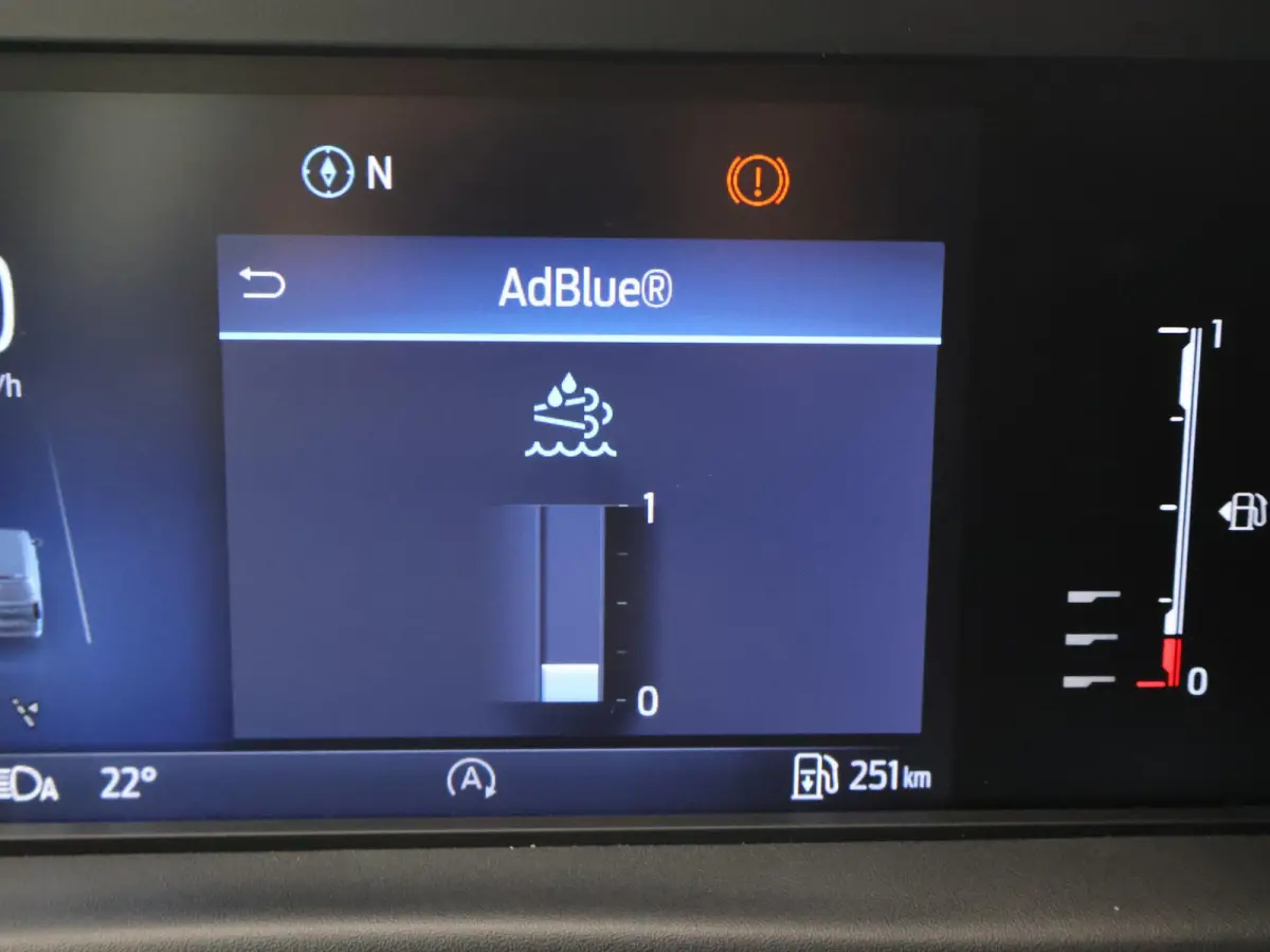 300 2.0 TDCI L2H1 6-PERS DUBBEL CAB. + TREKHAAK | CARPLAY | CAMERA