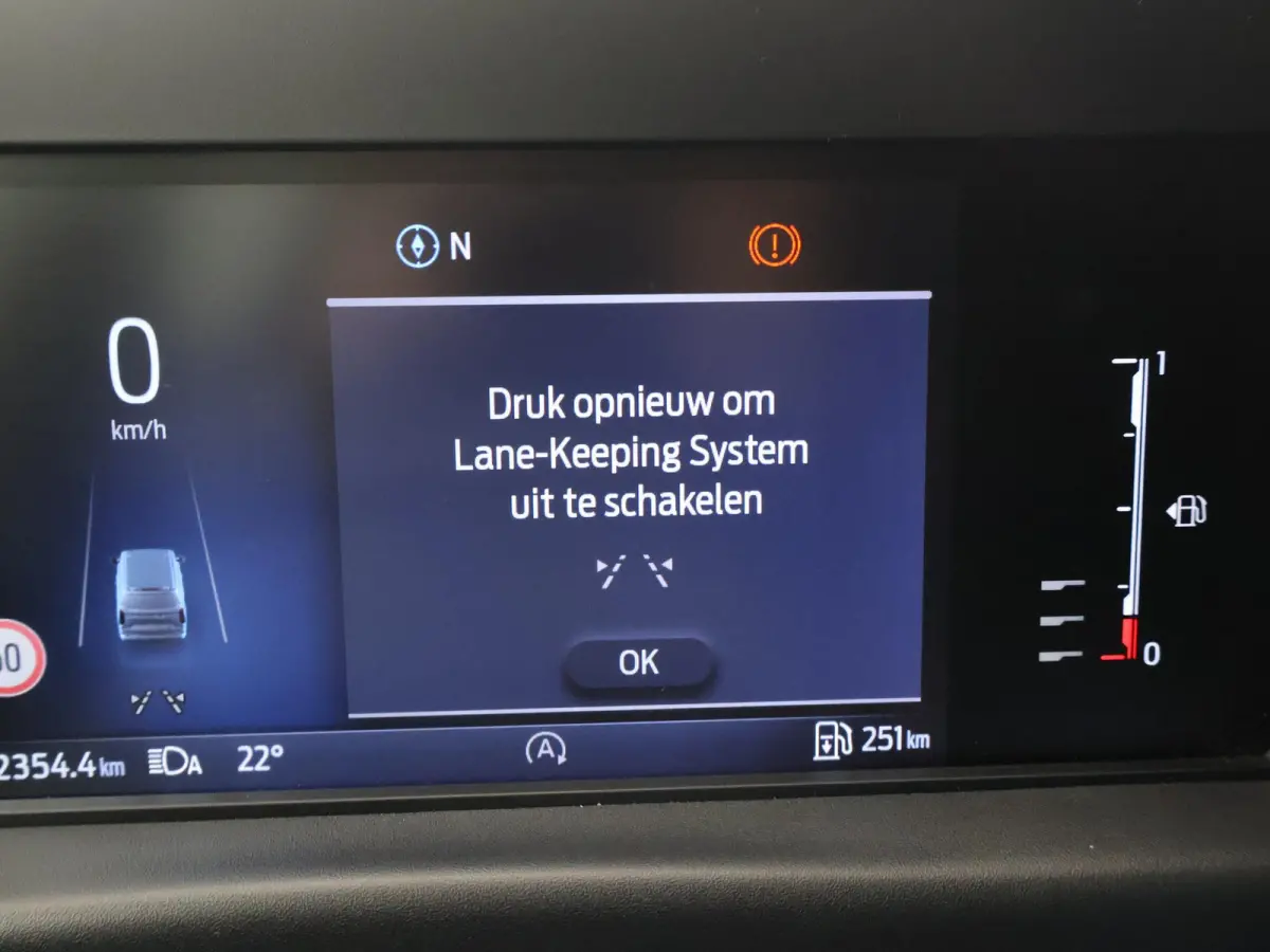 300 2.0 TDCI L2H1 6-PERS DUBBEL CAB. + TREKHAAK | CARPLAY | CAMERA