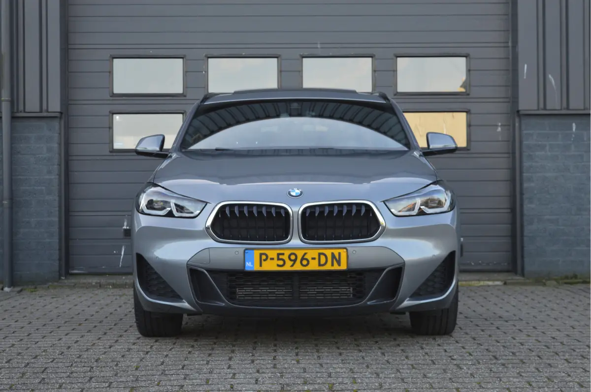 sDrive20i Executive Edition | M-PAKKET | PANO | ACC | HUD | CAMERA | TREKHAAK | HIFI |