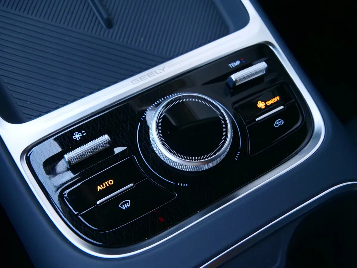 1.5 Pro 262 Pk Automaat Navi / DAB / Camera / Apple Carplay / Stoelverwarming