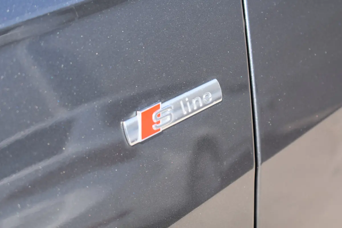 55 TFSI e 367PK quattro Competition | S-Line in- en exterieur | MMI Navigatie Plus | Schuif-kanteldak | Matrix LED | Wegklapbare trekhaak | Elektrische achterklep
