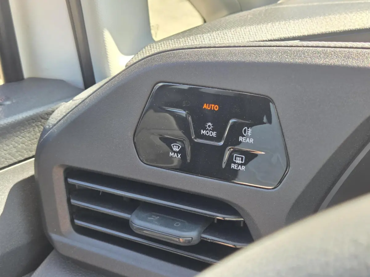 2.0 TDI Comfort | 1e Eigenaar / Cruise / Standkachel / Bumper in kleur