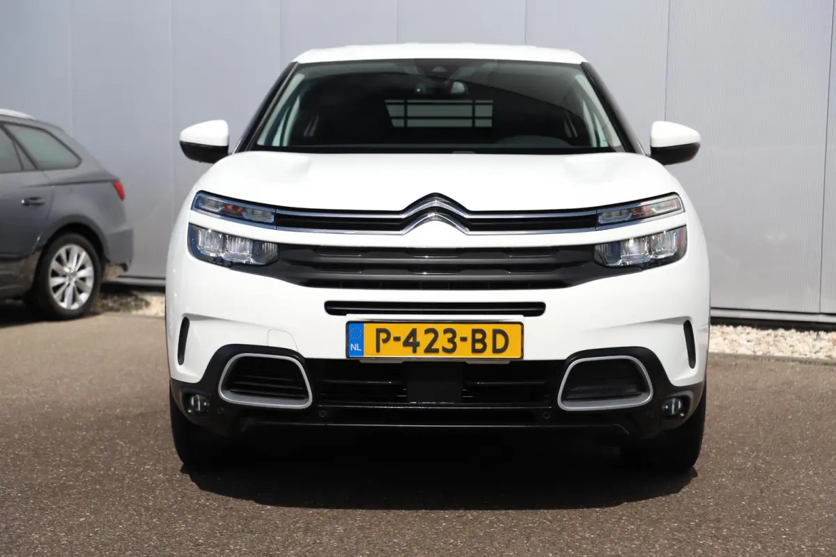 1.2 PureTech Business 131PK Trekhaak Navigatie Achteruitrijcamera Stoelverwarming Climate Cruise Control