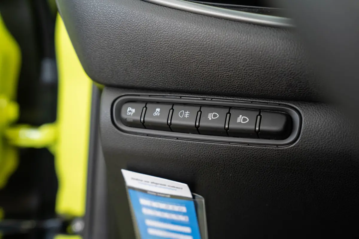 Urban 42 kWh | SOH 100% | Navigatie | Camera | Parkeersensoren | Stoelverwarming | Climate Controle |