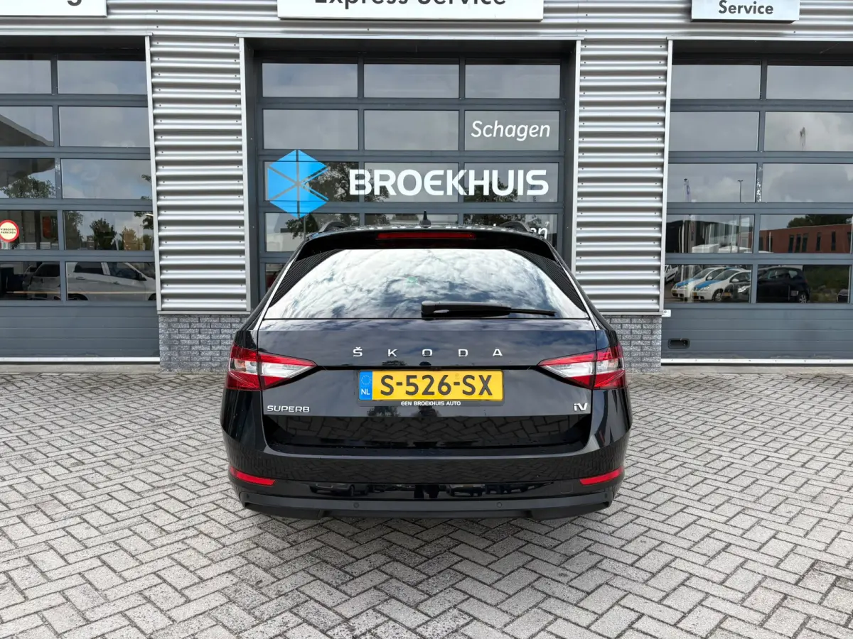 1.4 TSI 218 pk iV Business Edition Plus 6-DSG | Panoramadak | Achteruitrijcamera | Navigatie |