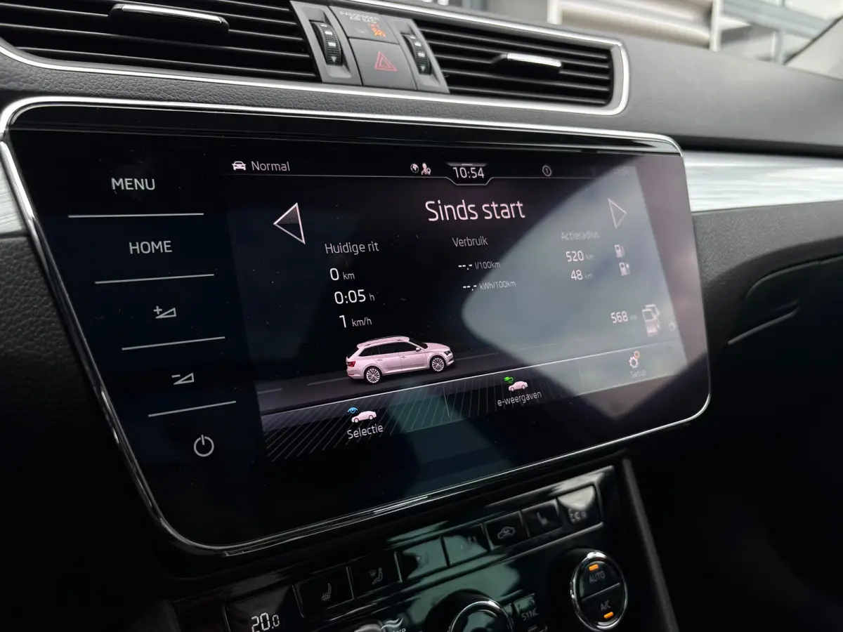 1.4 TSI 218 pk iV Business Edition Plus 6-DSG | Panoramadak | Achteruitrijcamera | Navigatie |