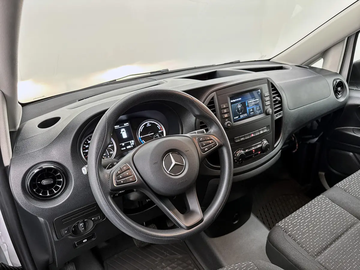 Lang 66 kWh 266km actieradius Snelladen Carplay Camera Mercedes Certified