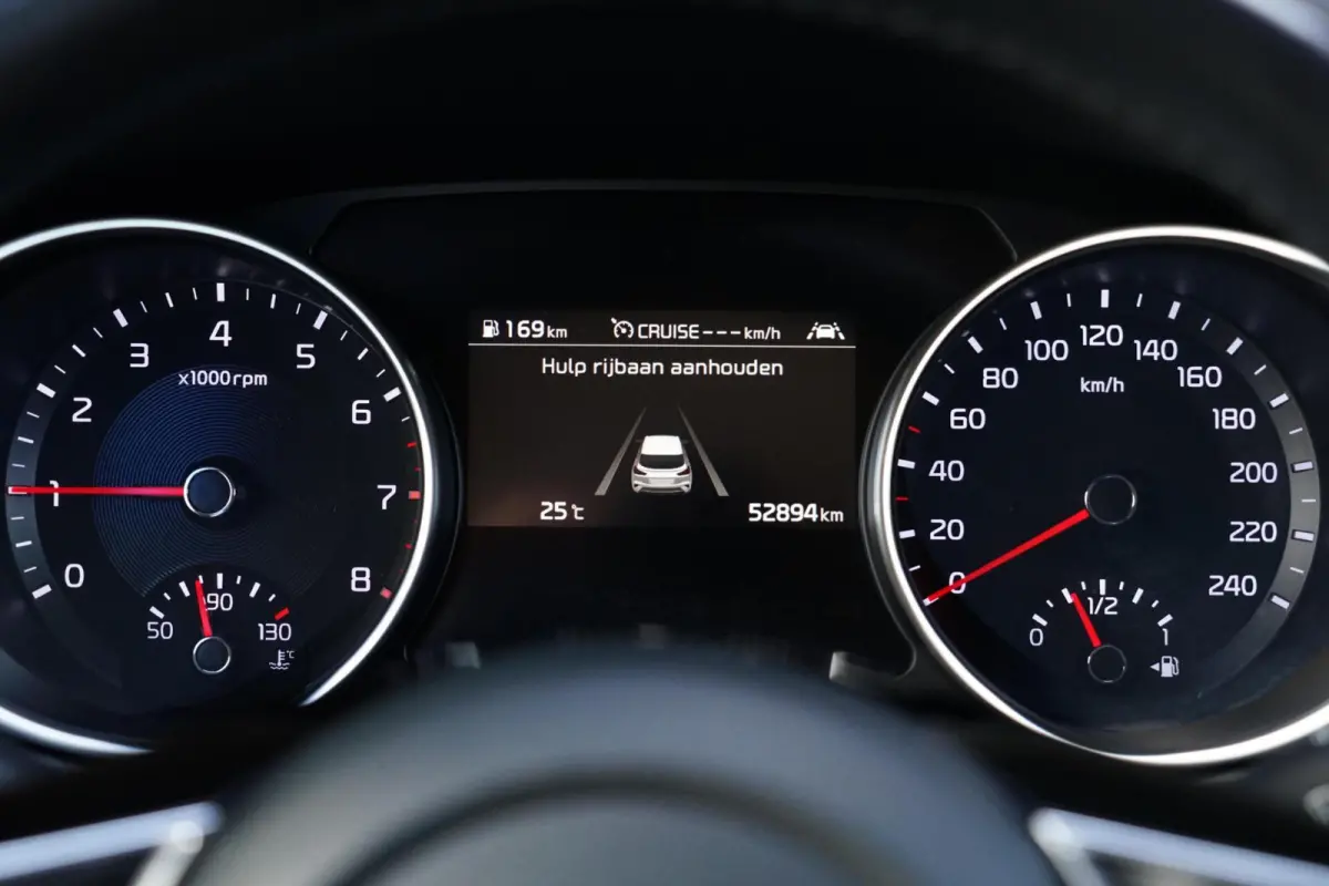 1.0 T-GDi ComfortLine, NL, 1 eig. CarPlay, LED, camera