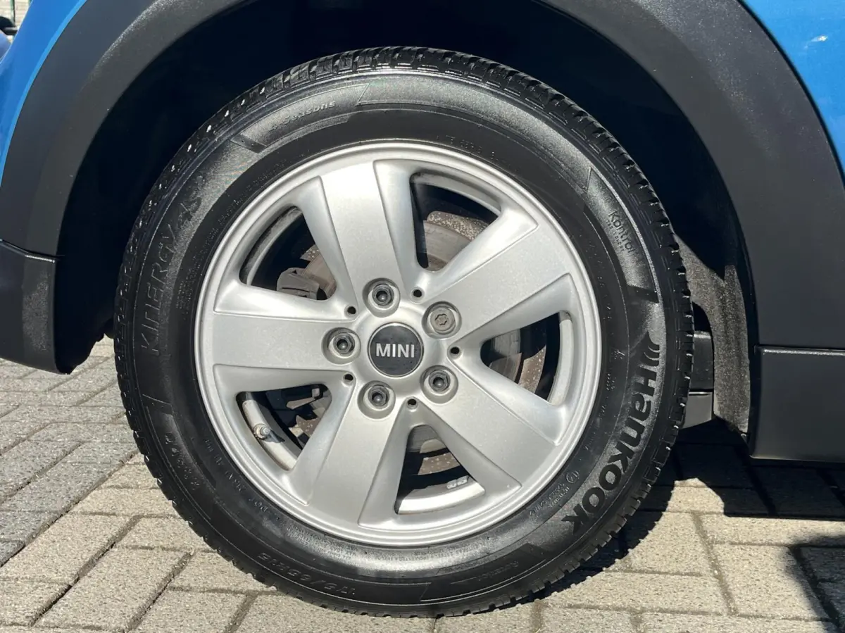1.5 AUT. Business Ed. LED+SPORTSTOELEN+CARPLAY