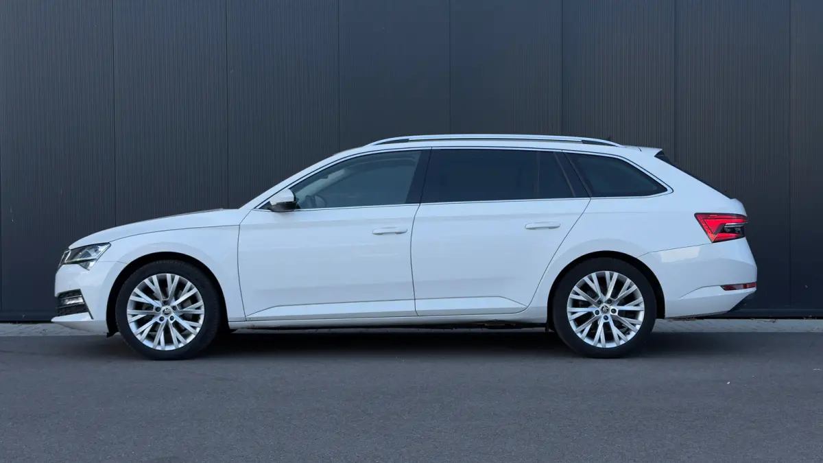 1.4 TSI 218pk iV Business Edition | SOH: 89,87% | Camera | Carplay | Adaptive Cruise | 18" |