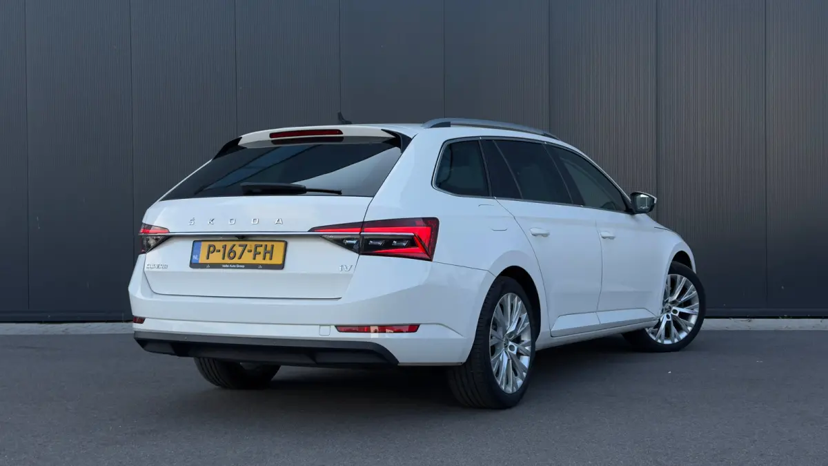 1.4 TSI 218pk iV Business Edition | SOH: 89,87% | Camera | Carplay | Adaptive Cruise | 18" |