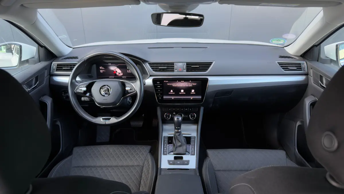 1.4 TSI 218pk iV Business Edition | SOH: 89,87% | Camera | Carplay | Adaptive Cruise | 18" |