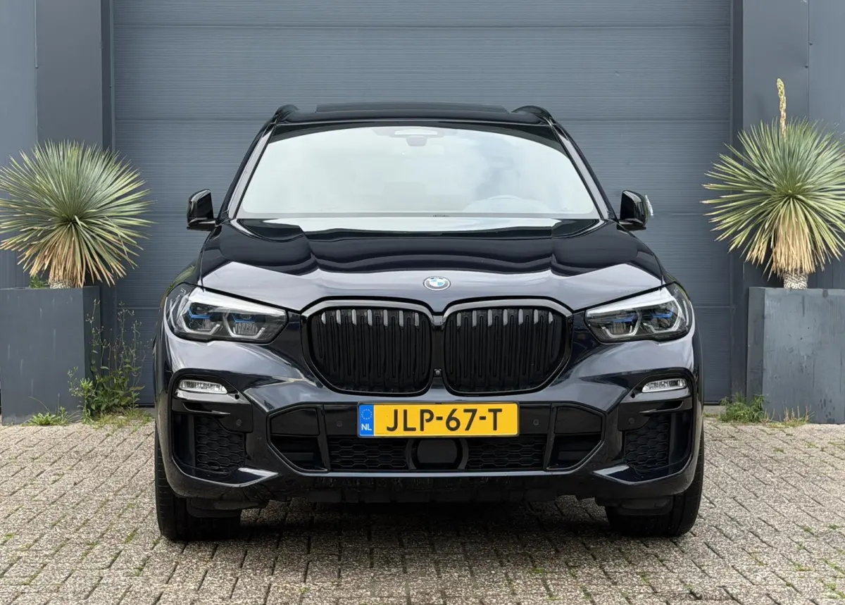 xDrive45e /Pano/Navi/Camera/AppleCarPlay