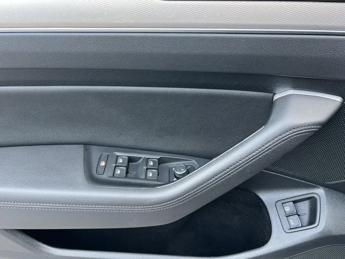 1.4 TSI GTE Connected Series Plus PANO-DAK Trekhaak Stoelverw.