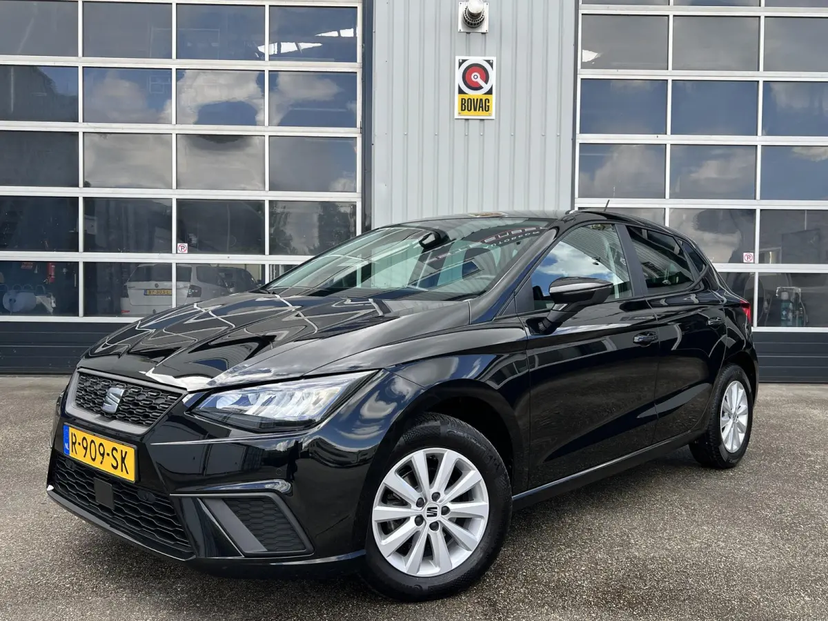 1.0 EcoTSI Style Business Connect Apple CarPlay Stoelverw. PDC Lm velg Navi Virtual Cockpit LED