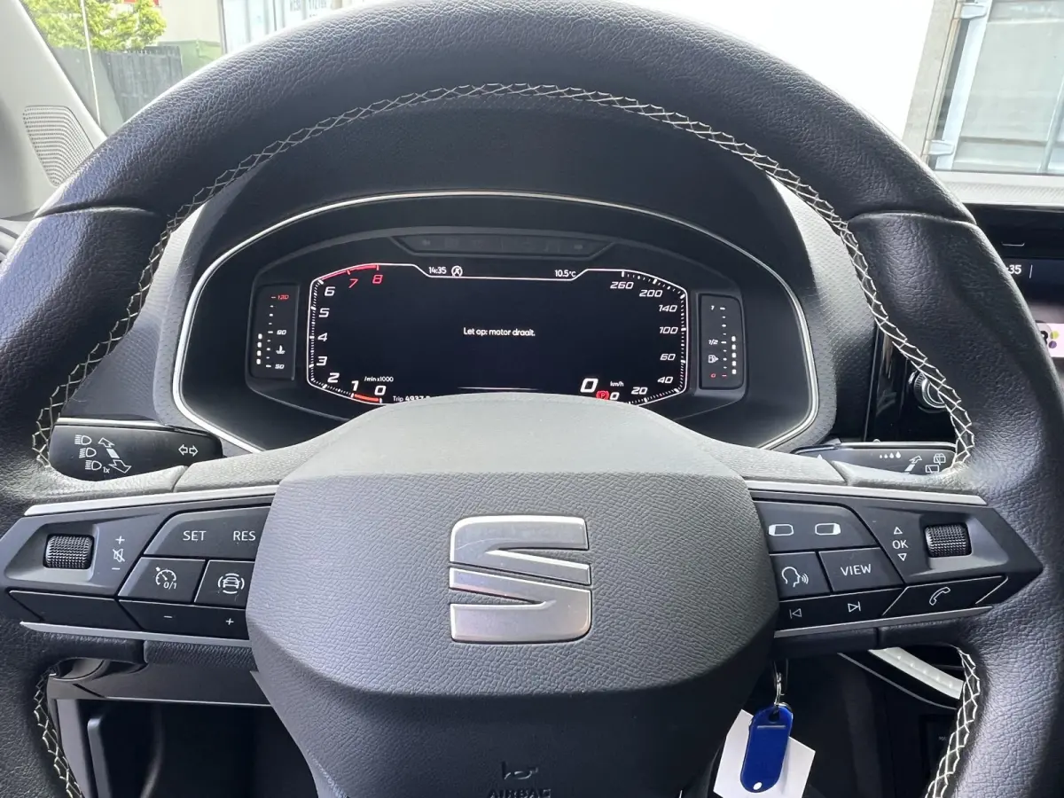 1.0 EcoTSI Style Business Connect Apple CarPlay Stoelverw. PDC Lm velg Navi Virtual Cockpit LED