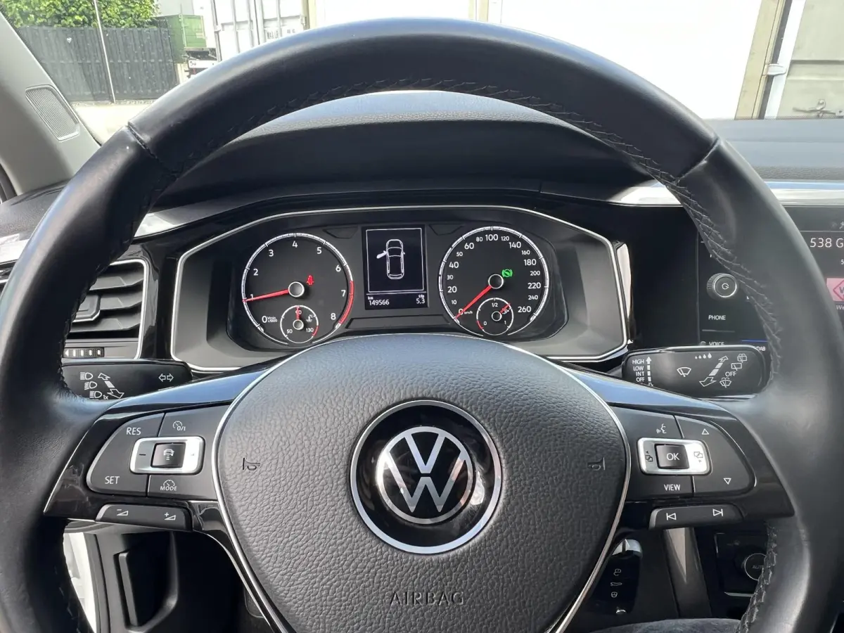 1.0 TSI Highline Business R R-line DSG Automaat