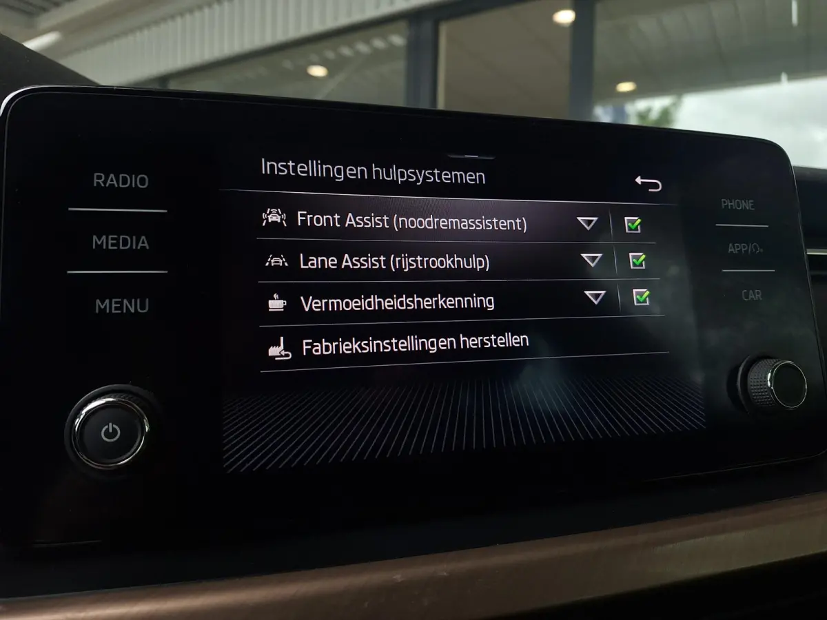 TSI 110pk DSG Sport (Camera,Clima,LM,Keyless)