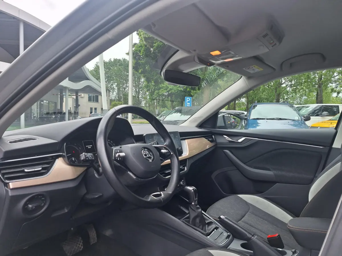 TSI 110pk DSG Sport (Camera,Clima,LM,Keyless)