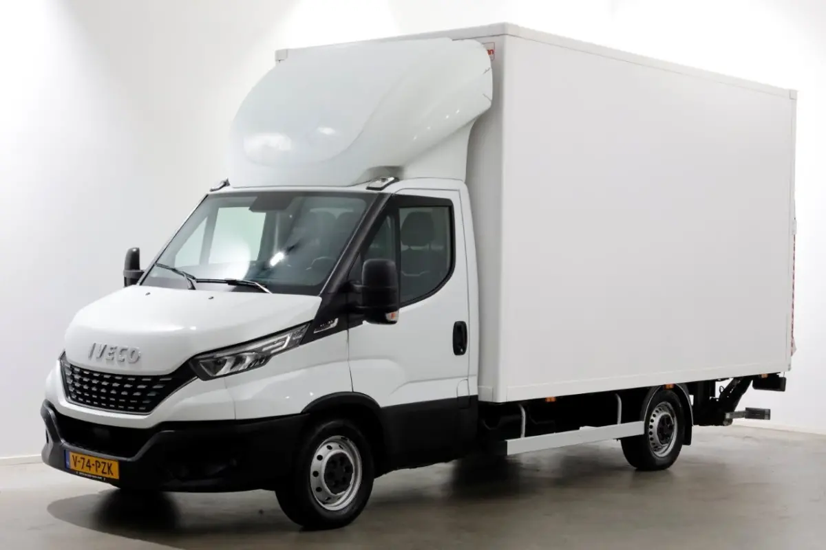 35S18 3.0 180pk HiMatic Automaat Bakwagen met laadklep H240cm 03-2022