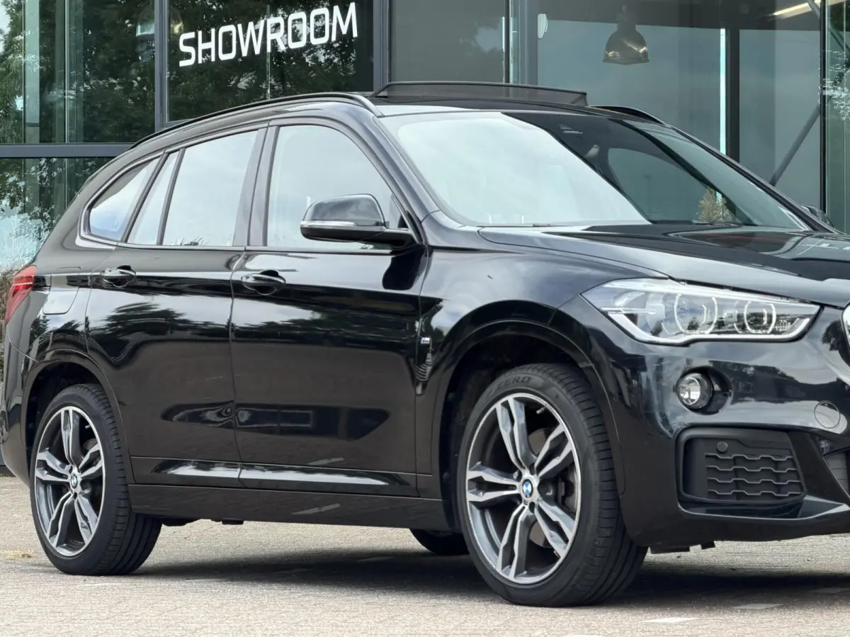 xDrive20i High Executive Automaat 2017 Pano Leder