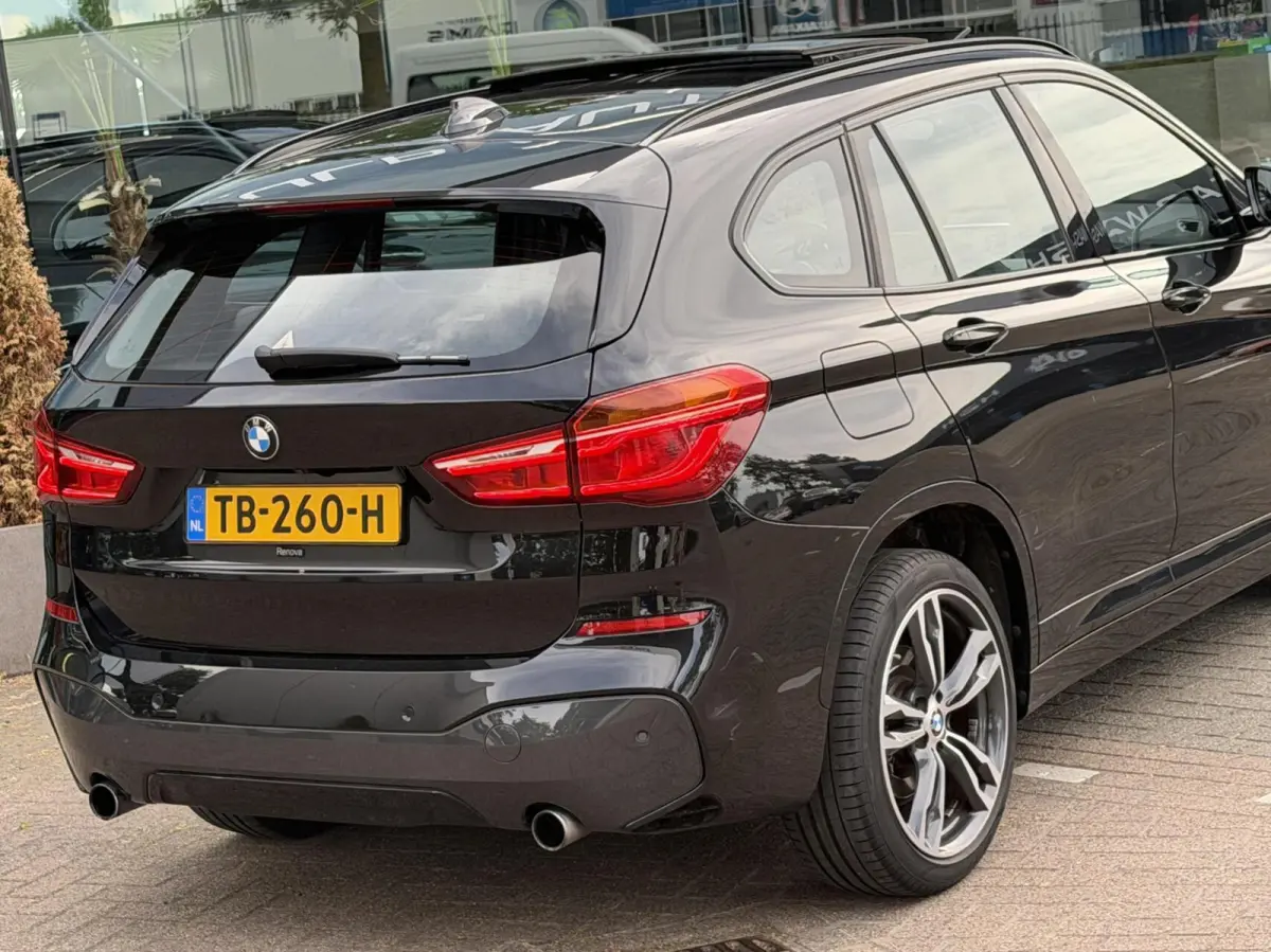 xDrive20i High Executive Automaat 2017 Pano Leder