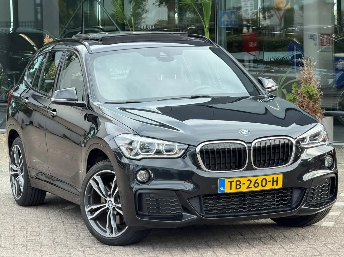 xDrive20i High Executive Automaat 2017 Pano Leder