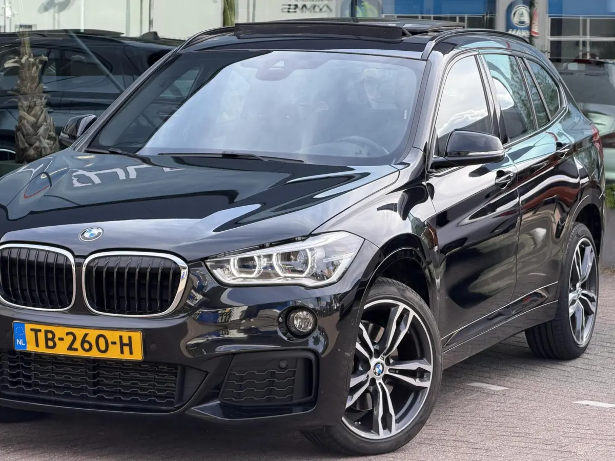 xDrive20i High Executive Automaat 2017 Pano Leder