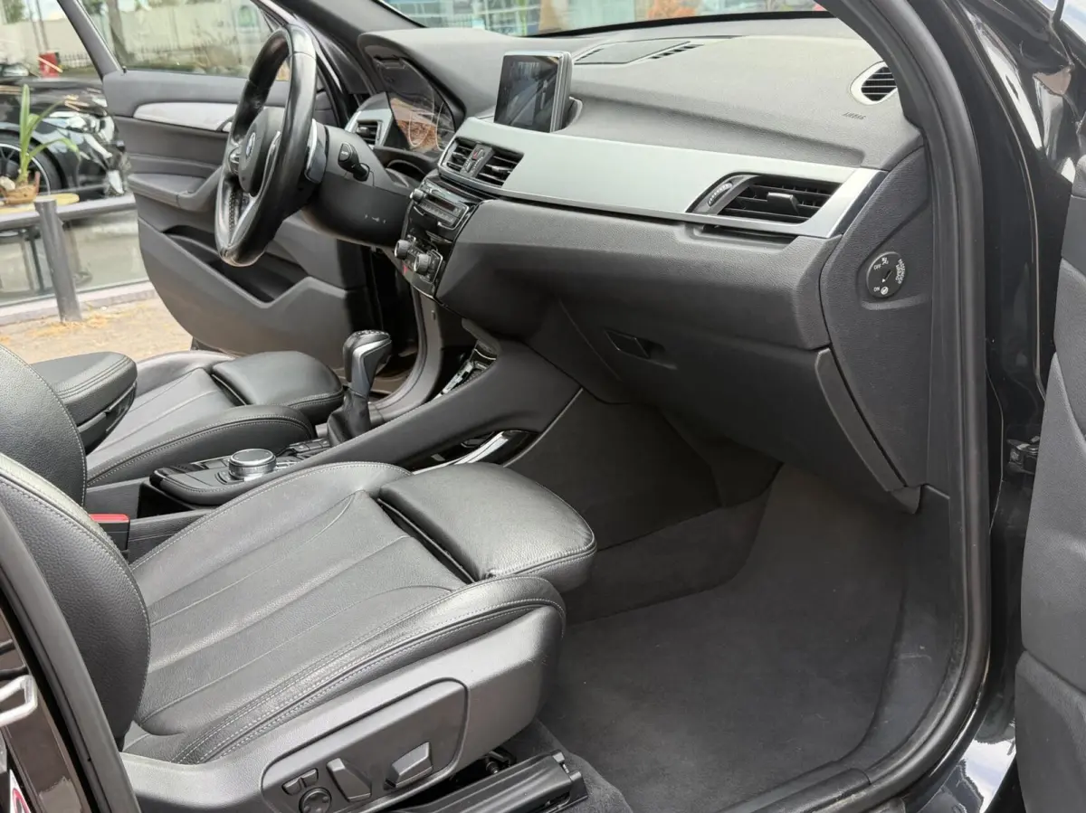 xDrive20i High Executive Automaat 2017 Pano Leder