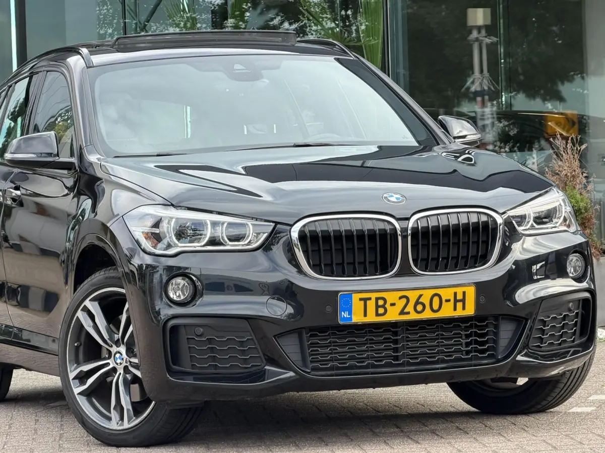 xDrive20i High Executive Automaat 2017 Pano Leder