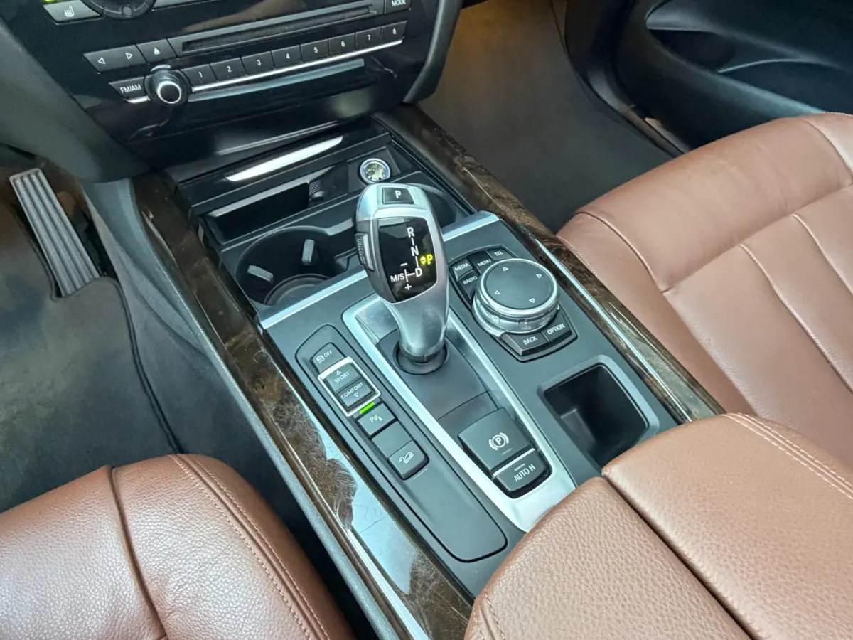 XDrive35i High Executive|PANO|CAMERA|ELEKTRISCHE VERSTELBAAR|LEDER