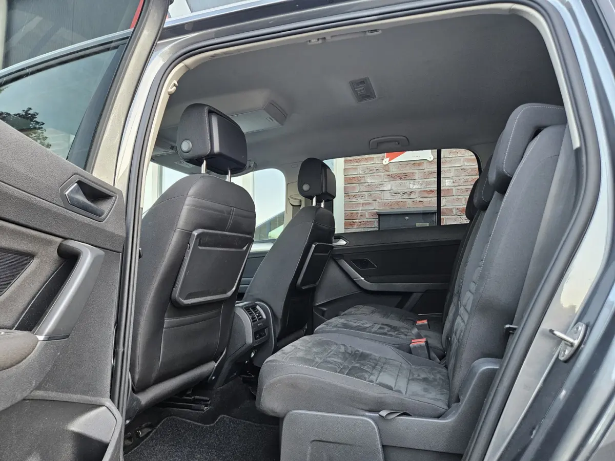 1.0 TSI Comfortline Business Carplay! Trekhaak! Airco/Clima! Cruise Control! Nette Auto!