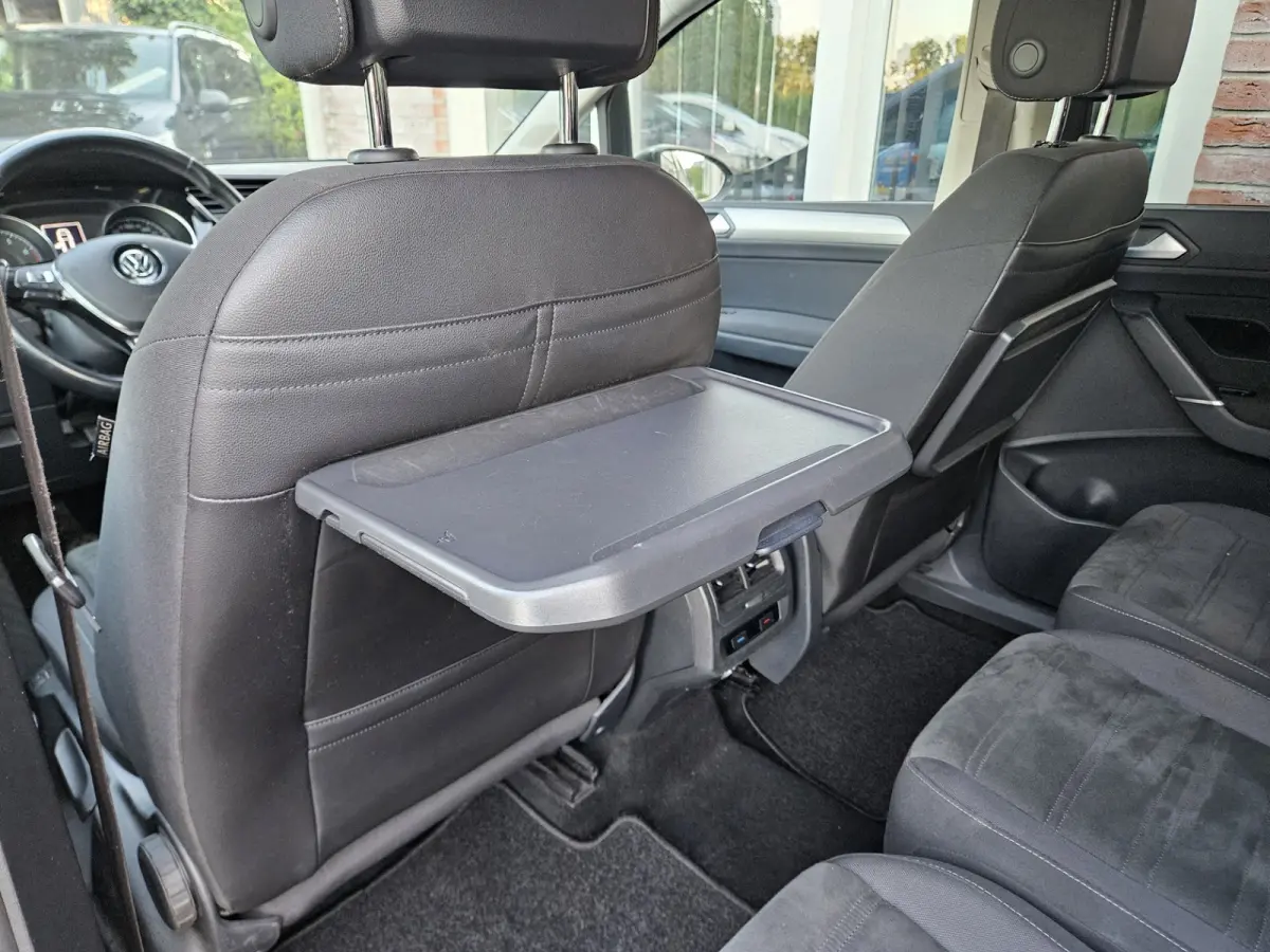 1.0 TSI Comfortline Business Carplay! Trekhaak! Airco/Clima! Cruise Control! Nette Auto!