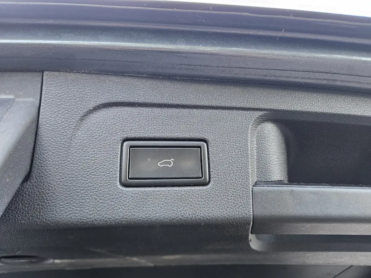 1.0 TSI Comfortline Business Carplay! Trekhaak! Airco/Clima! Cruise Control! Nette Auto!