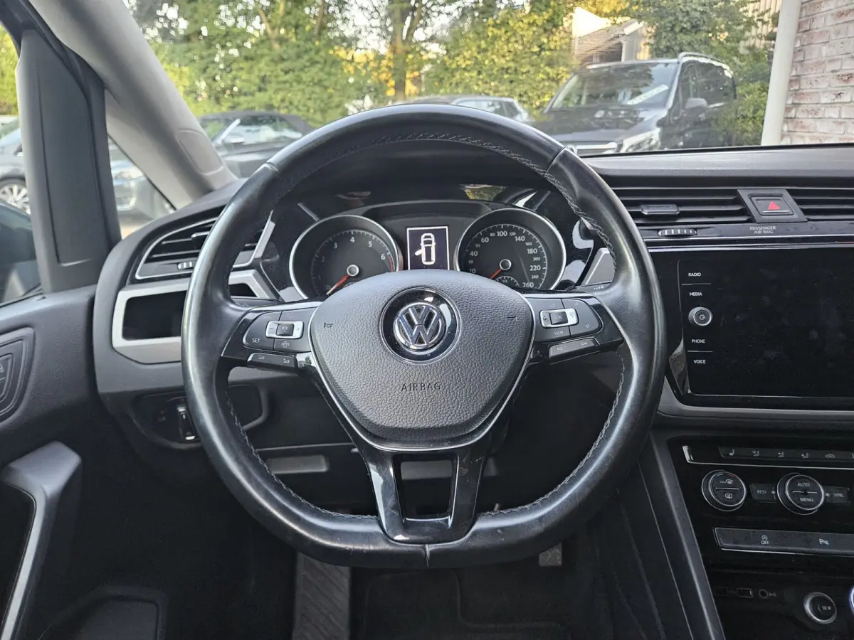 1.0 TSI Comfortline Business Carplay! Trekhaak! Airco/Clima! Cruise Control! Nette Auto!