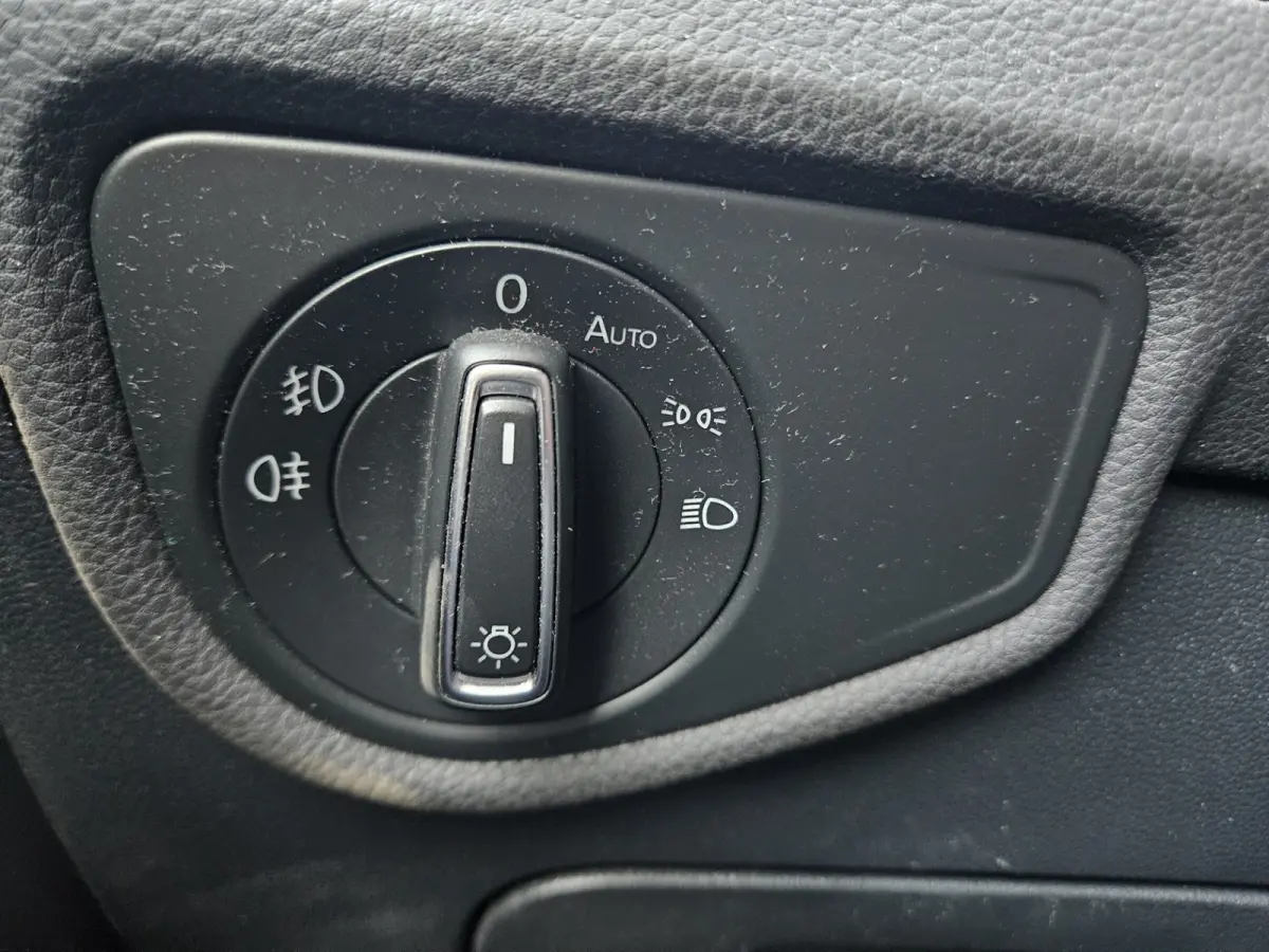 1.0 TSI Comfortline Business Carplay! Trekhaak! Airco/Clima! Cruise Control! Nette Auto!