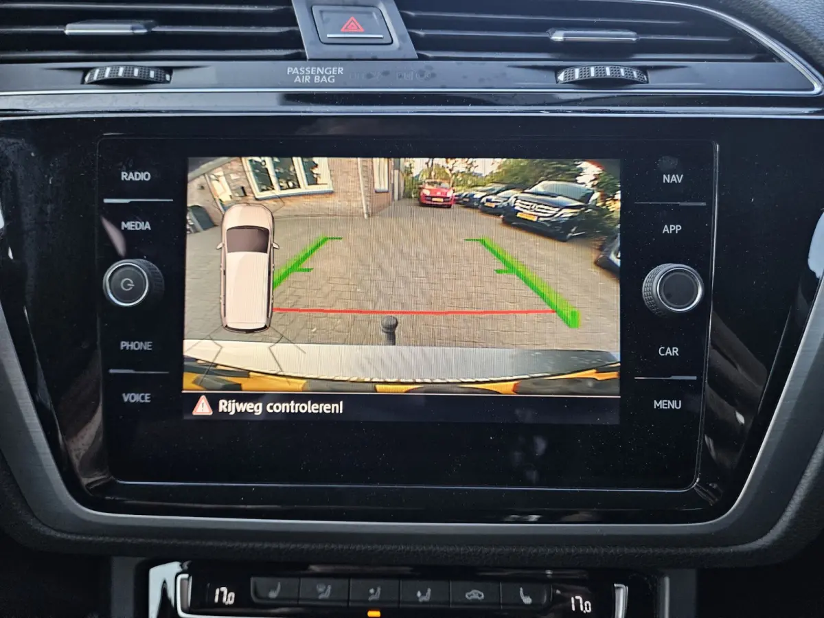 1.0 TSI Comfortline Business Carplay! Trekhaak! Airco/Clima! Cruise Control! Nette Auto!